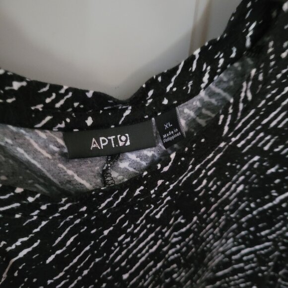 Apt.9 Black & White Sleeveless Top Misses Size XL - Picture 2 of 3